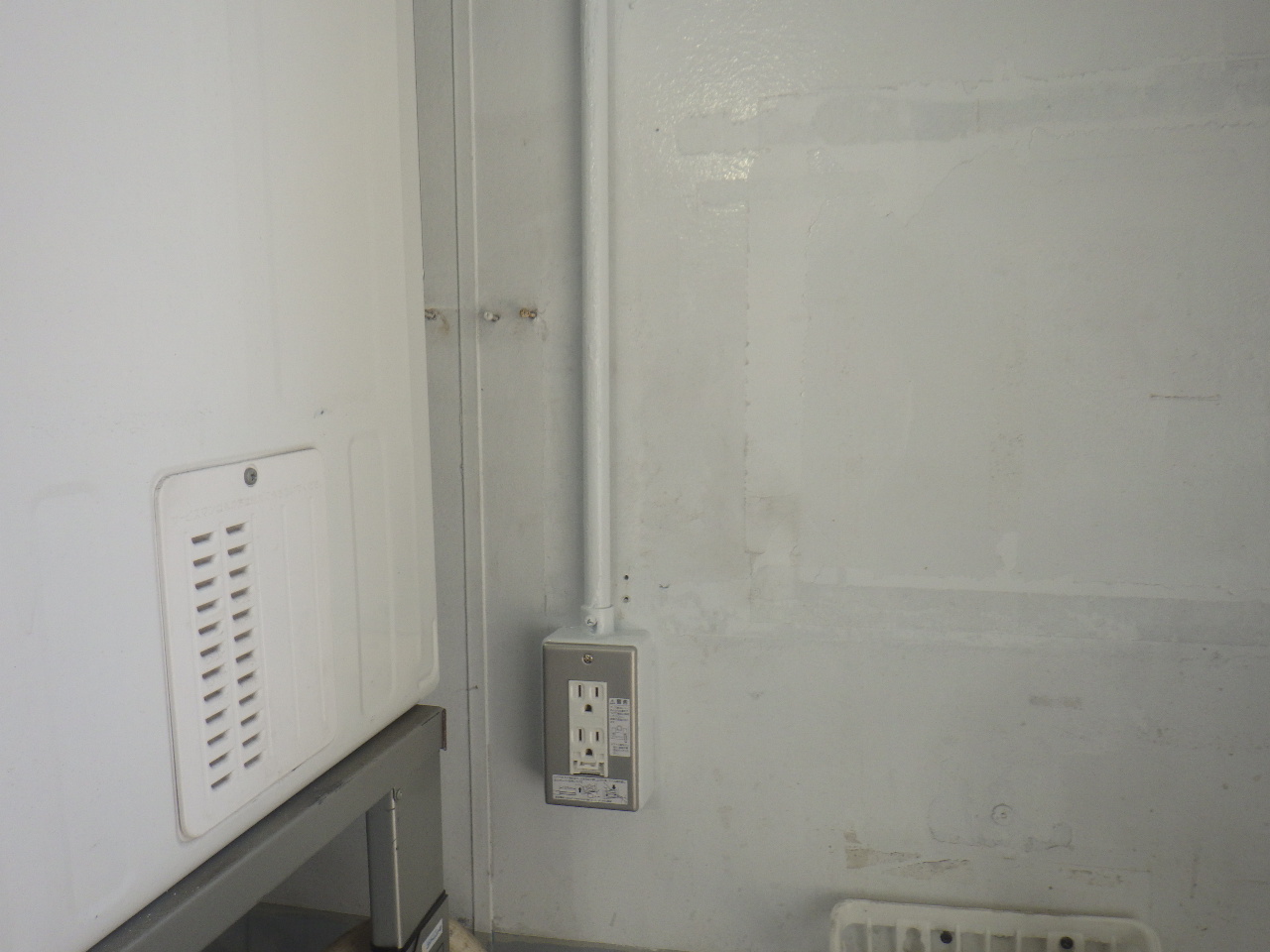 屋外コンセント設置